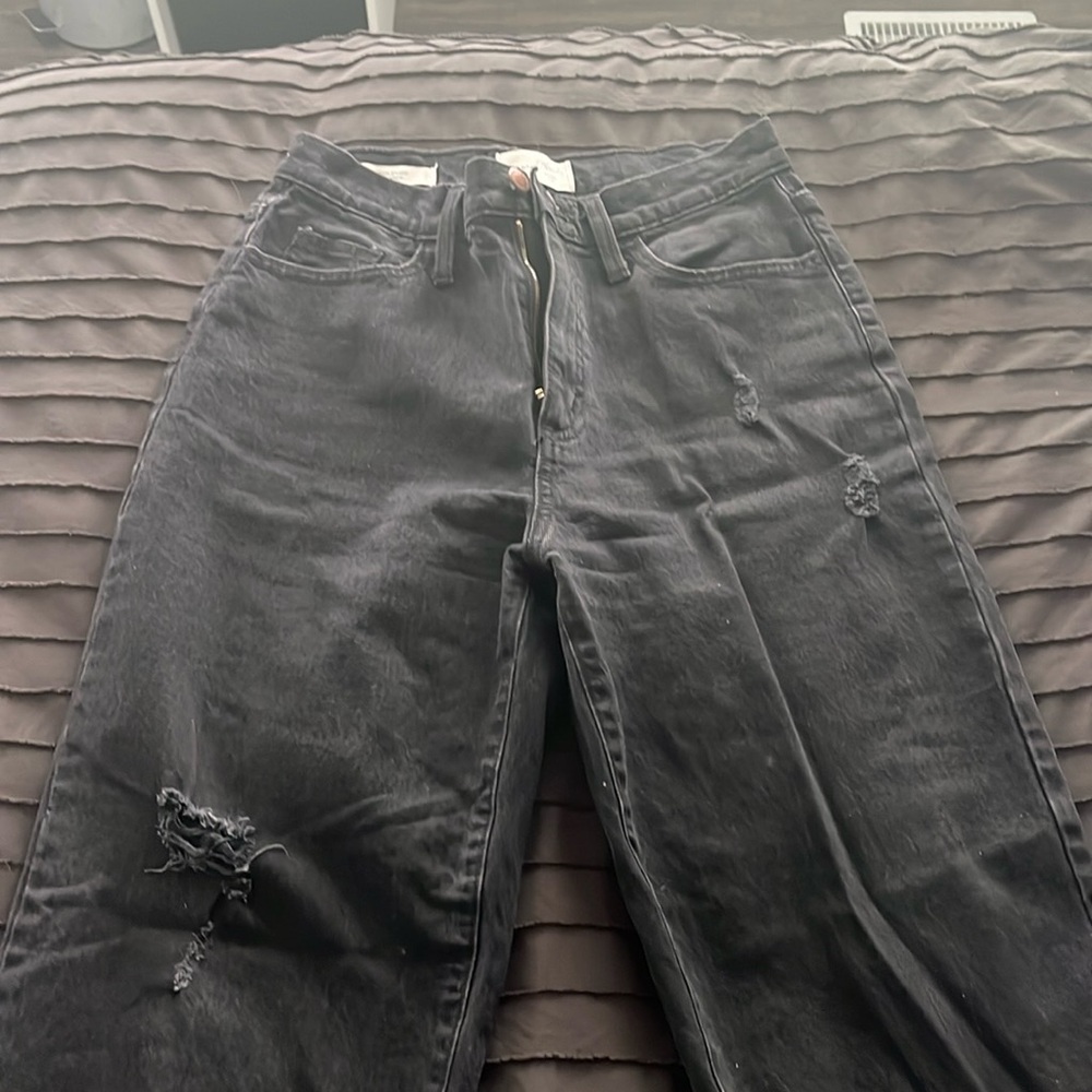 Universal Thread vintage high rise straight Jean